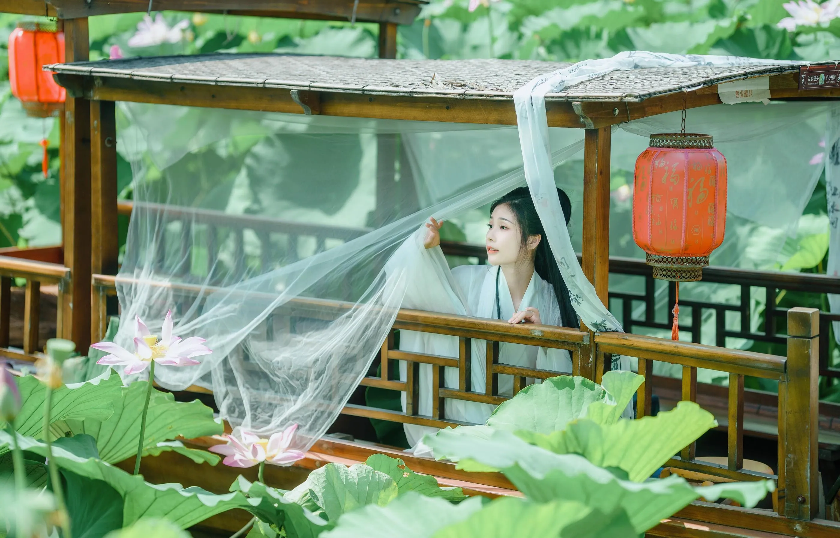 [YITUYU艺图语]2022.08.23 花开盛夏 墨墨 [22P]插图2